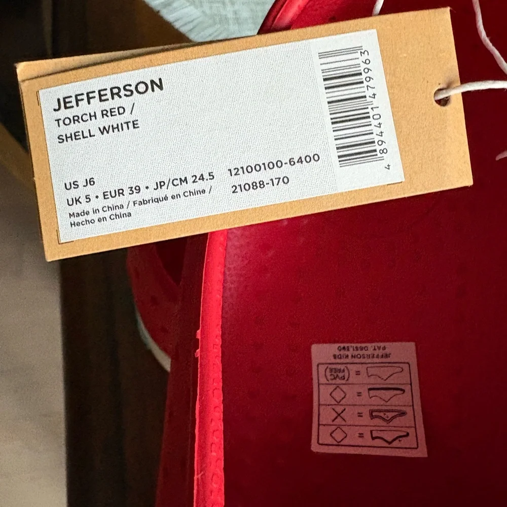 Native Jefferson Slip-On Red Casual Sneakers YTH 6, Men's 6, Women's 8